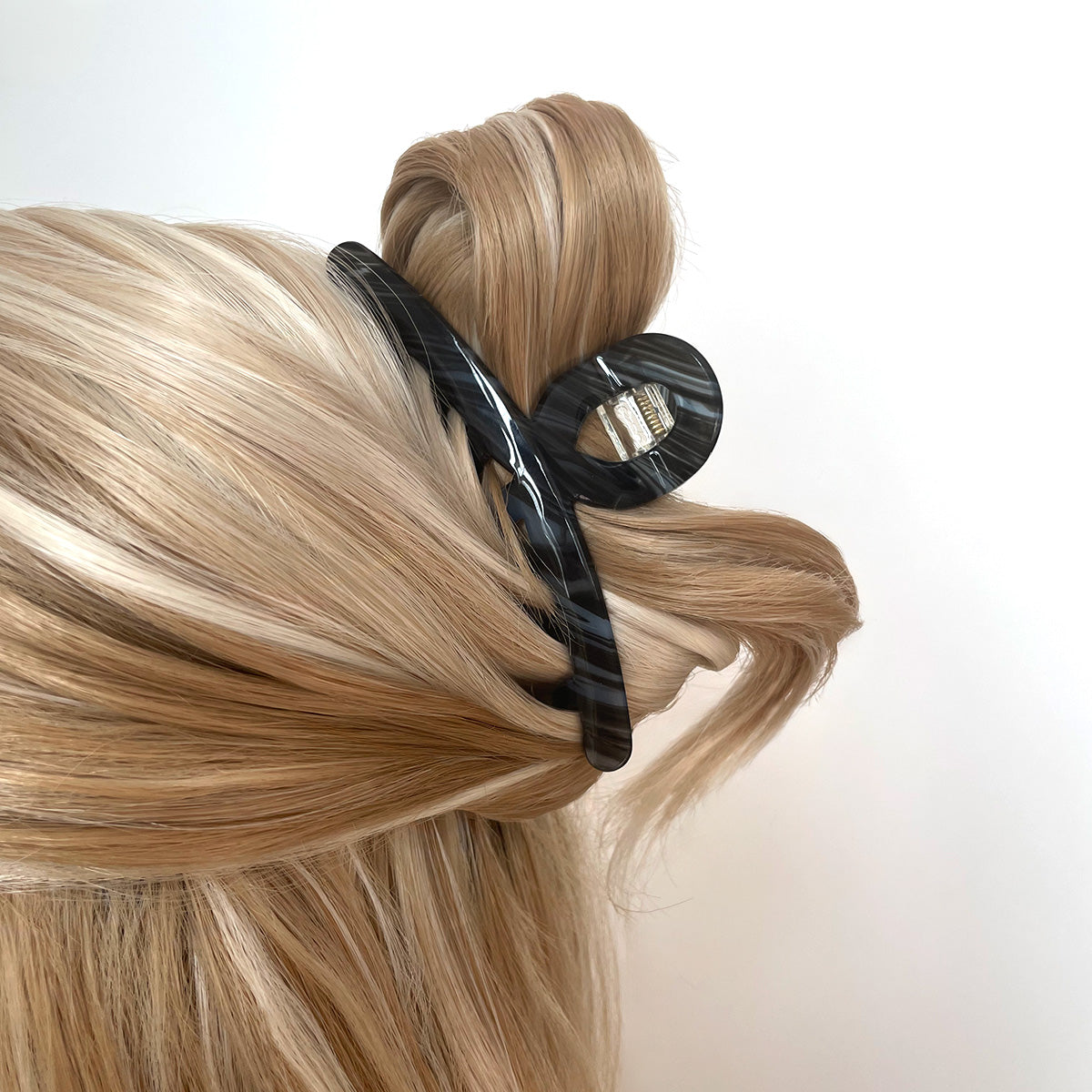 French-Style Versatile Textured Shark Hair Claw【varieties】