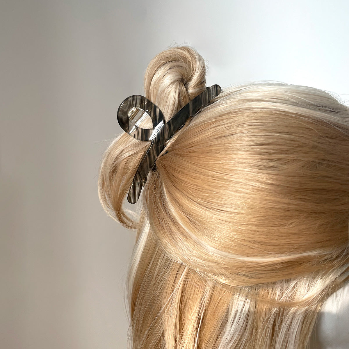 French-Style Versatile Textured Shark Hair Claw【varieties】
