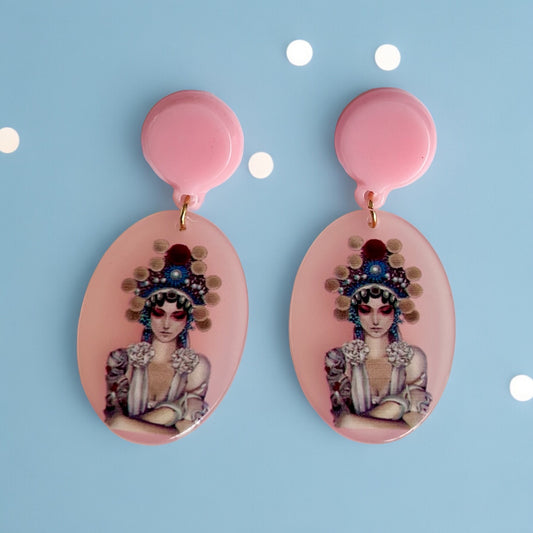 Earrings and Hua Dan